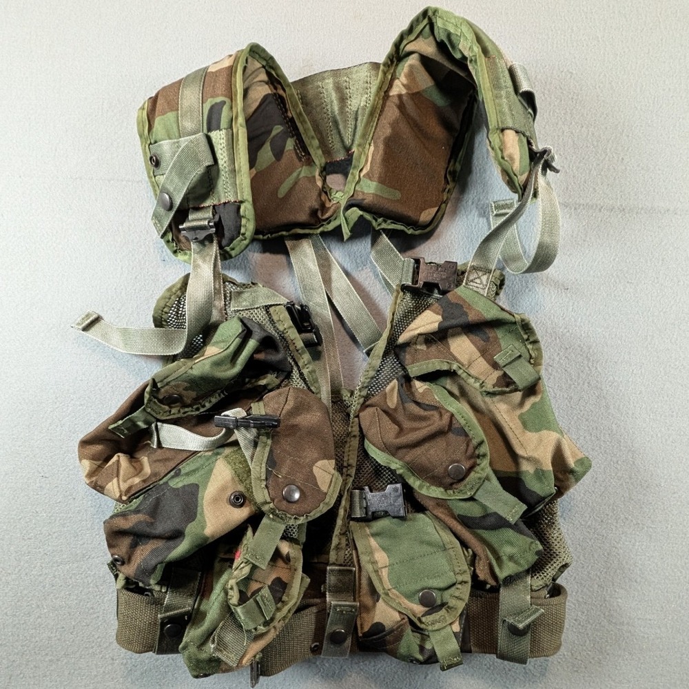 US Military Tactical Load Bearing Vest Mens OS Woodland Camo TLBV
